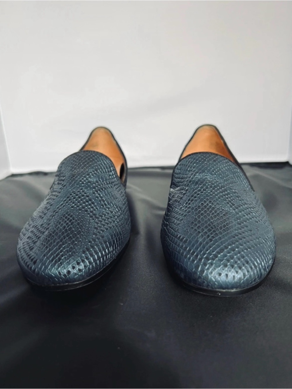 EUC Host Pick 🎉 Vionic Leather Willa II Slip On Loafers Blue Metallic Snake $130 - Picture 3 of 8
